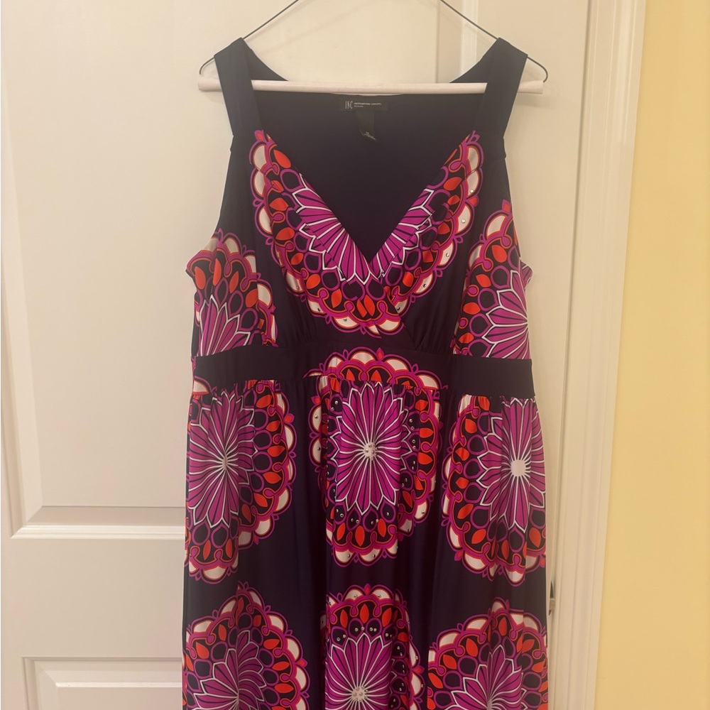 Inc. international Geo print racerback maxi